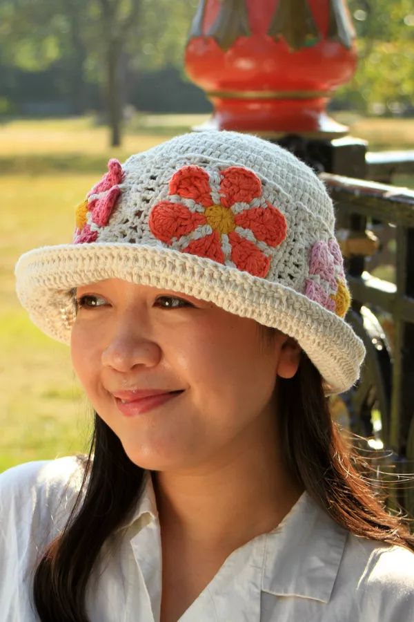 Pachamama Daisy Cotton Bucket Hat Cream-elevate your sole