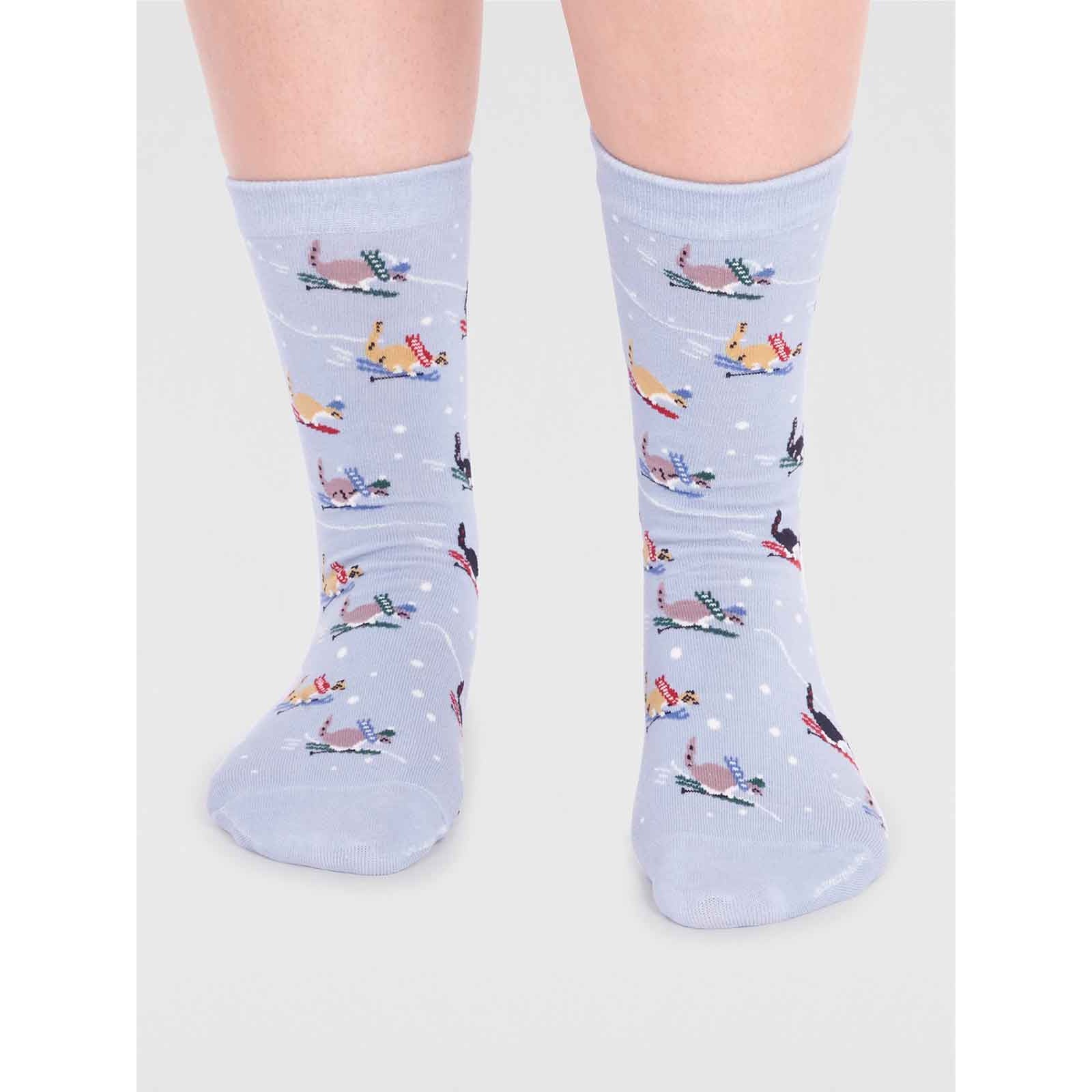 Thought SPW 822 Amaryllis Ladies Organic Cotton Skiing Cat Socks-elevate your sole