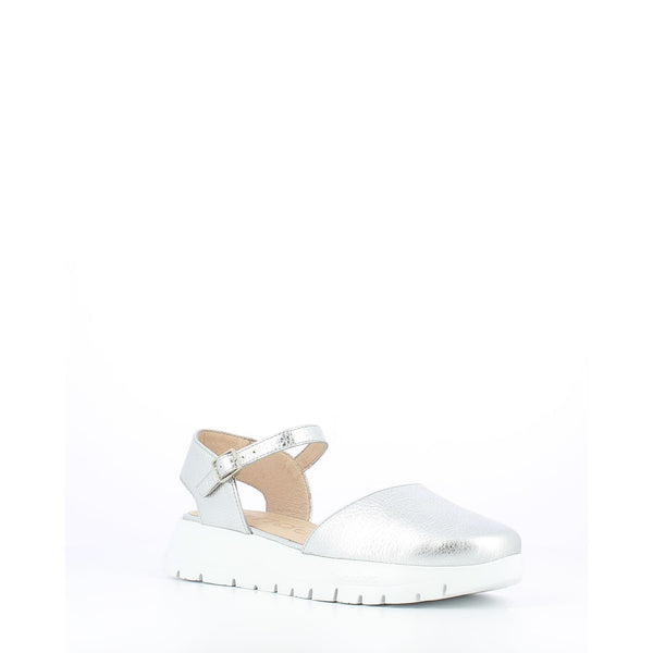 Wonders A-2441 Glow Ladies Spanish Silver Leather Buckle Sandals-elevate your sole