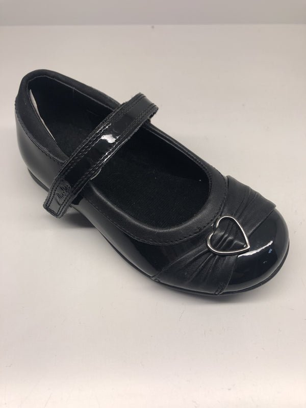 Clarks outlet clearance girls school shoes